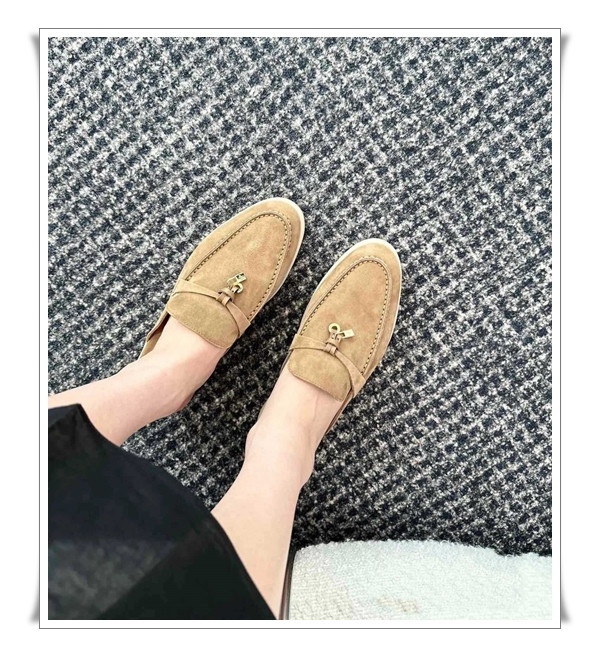 왜 다들 열광하는지 분석 / 로로피아나 뮬 / 심도있는 설계의 완벽성 / 화려한 귀환