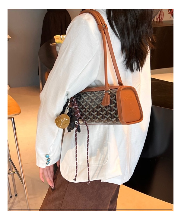 소중한 것들을 담아 연출하는 고야드 봉보니에르 - 흔하지 않은 외관의 가치